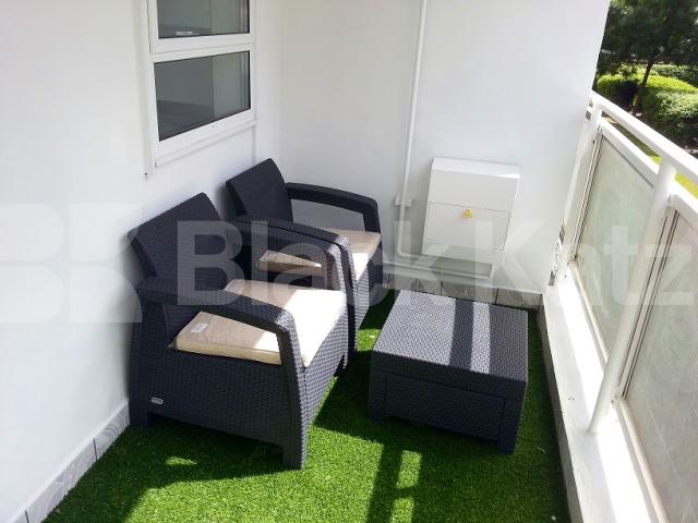 			2 Bedroom, 1 bath, 1 reception Apartment			 Churchill Gardens, Pimlico